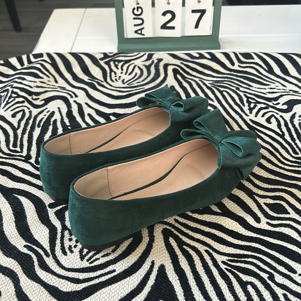 Hunter Green Dressy Flats